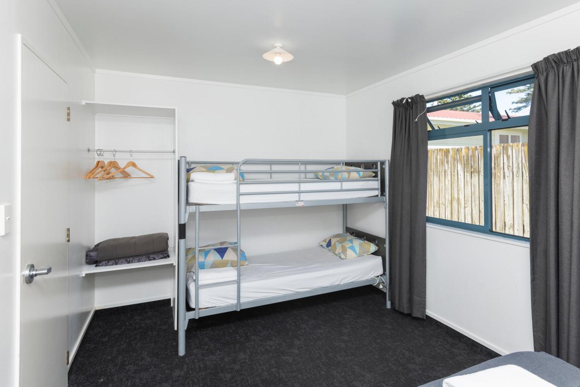 Waikanae Beach Top 10 Holiday Park Gisborne Exterior foto