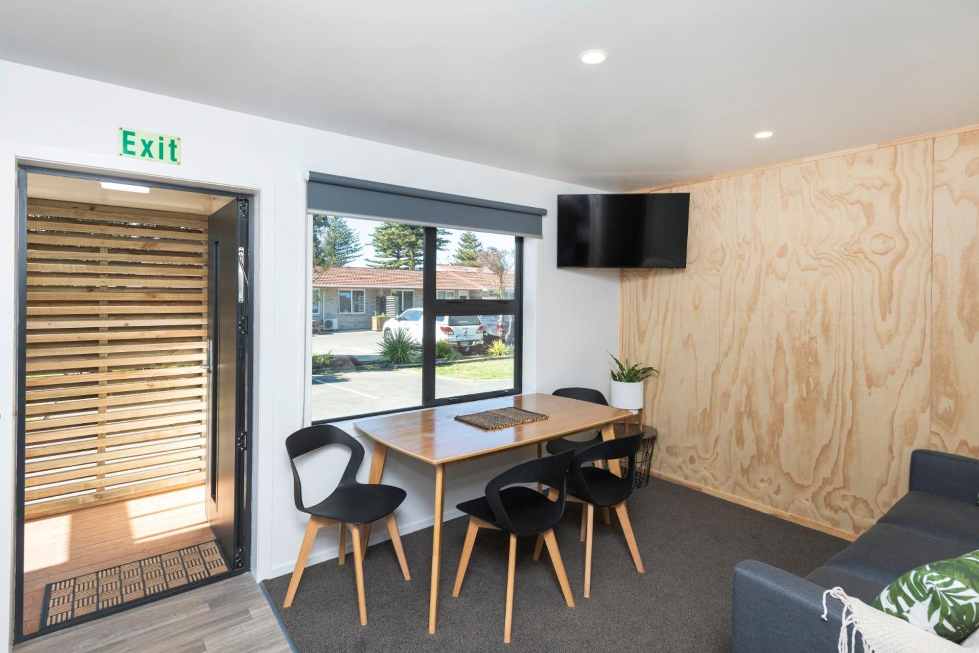 Waikanae Beach Top 10 Holiday Park Gisborne Exterior foto