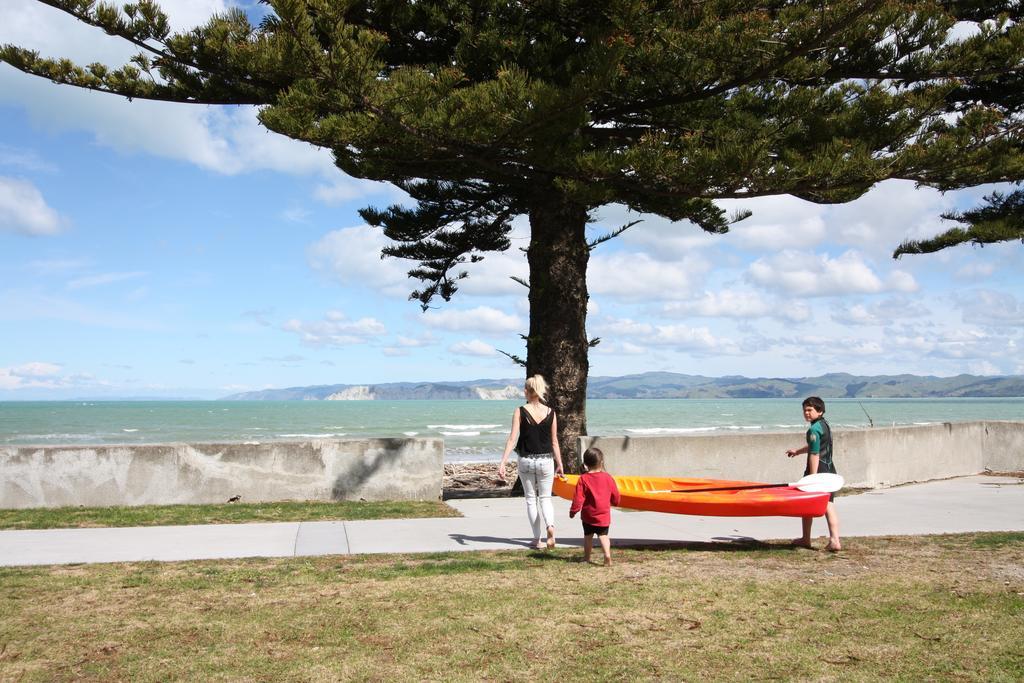 Waikanae Beach Top 10 Holiday Park Gisborne Exterior foto